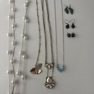 Bundle of Miscellaneous Jewelry